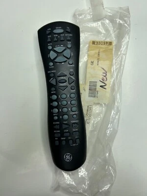 GE 257645 Universal Remote, OEM NOS for VCR TV DVD AUX Satellite Cable D40GW10 - Image 1 of 3