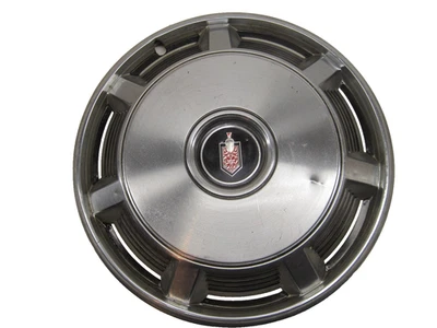 1973 1974 1975 1976 1977 Chevrolet Monte Carlo 14" cubierta de rueda Foto 1 de 4