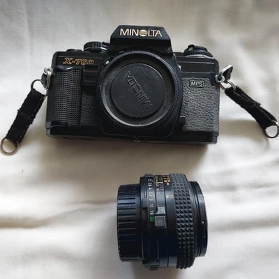 Cámara réflex Minolta X-700, lente Minolta 50 mm, c. 1981-1982. Foto 1 de 4