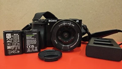 *EXCELLENT* Sony α6000 with 16-50mm OSS Lens 2 batteries and Strap. - Image 1 of 4