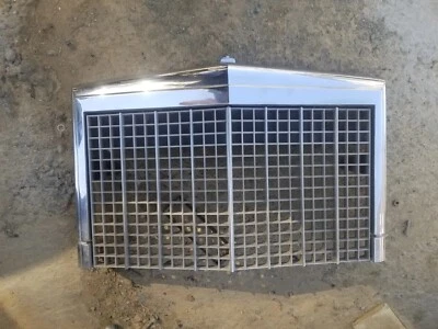 1985 - 1989 Lincoln Town Car Grill (85-87 style) - Image 1 of 4