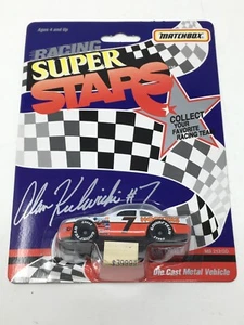 1992 Alan Kulwicki #7 Matchbox Racing Super Stars 1/64 Hooters NASCAR & Poster - Bild 1 von 3
