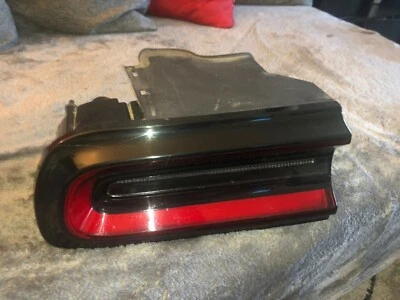 DODGE CHALLENGEENGER ЭТОТ OEM ПОДЛИННЫЙ MOPAR 68174069AC ЛАМПА ХВОСТ СЛЕВА - Изображение 1 из 4