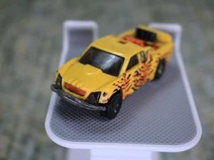 Hot Wheels Off Track Die-Cast Car - Yellow with Tiger Stripes - 2004 Thailand - Picture 1 of 11
