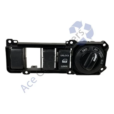 Nissan Navara 04-11 Pre-Facelift  4 Wheel Drive Switch - Image 1 of 4