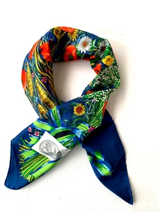 Gucci Silk Scarf Bouquet Motif Woman Vivid Color Flower on Blue 33.1x33.9 Italy - Picture 1 of 13