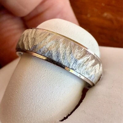 6mm Comfort Fit 14K White Gold Band Size 10 Wave Pattern 7.1 grams New - Image 1 of 4