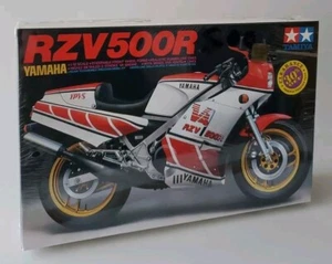 KIT MODELO 1/12 MOTO TAMIYA VINTAGE YAMAHA RZV500R RZ 500 V4 - Imagen 1 de 19