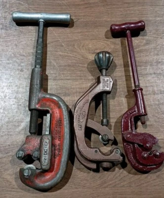 (3) Pipe Cutter(s) Ridgid 2A Chicago Specialty American Pipe Tool Co. Lot of 3 - Image 1 of 4