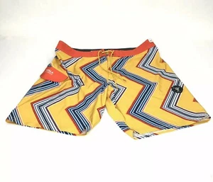 VISSLA Pantaloncini da Tavola Uomo Primitivi 18,5” Surf Spiaggia Giallo Arancione 36 - Foto 1 di 9