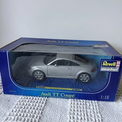 Revell Metal Audi TT Coupe Silver 1:18 Model Car Boxed 08985 - Image 1 of 4