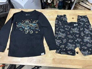 GAP KIDS DISNEY BUZZ LIGHTYEAR TOY STORY LONG SLEEVE PAJAMA PJ SET 5 Years - Picture 1 of 4