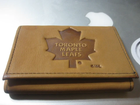 Toronto Maple Leafs leather tri-fold wallet NEW Cover