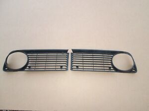 BMW 2002 tii Grille