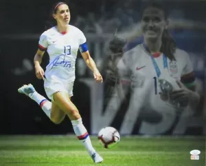 Foto firmada/autografiada 16x20 de fútbol para mujer de Alex Morgan EE. UU. - Imagen 1 de 3