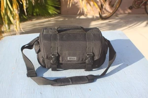 NIKON - CAMERA / CAMCORDER BAG - BLACK - NICE - Picture 1 of 3