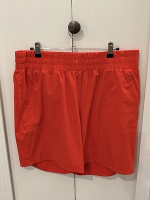 Chico's XL Zenergy Zen Sport Flame Scarlet 7" Inseam UPF 50 Short casual Talla 3 Foto 1 de 4