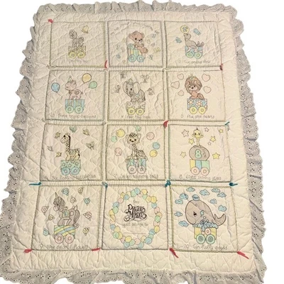 "Colcha edredón de cuna de 40x32"" de colección Precious Moments Counting edredón" Foto 1 de 4