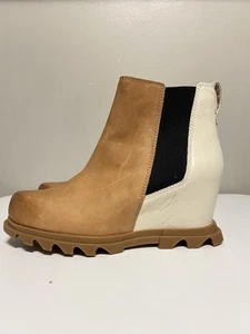 Sorel Women's Joan of Arctic Wedge III Chelsea Bootie US 8 Camel Brown White - Picture 1 of 14