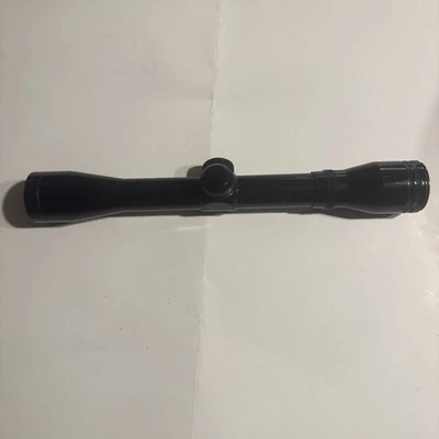 Simmons Deerfield Widefield Rifle Scope 4x32 Model No. 21006 Pre-Owned 12" - Image 1 of 4