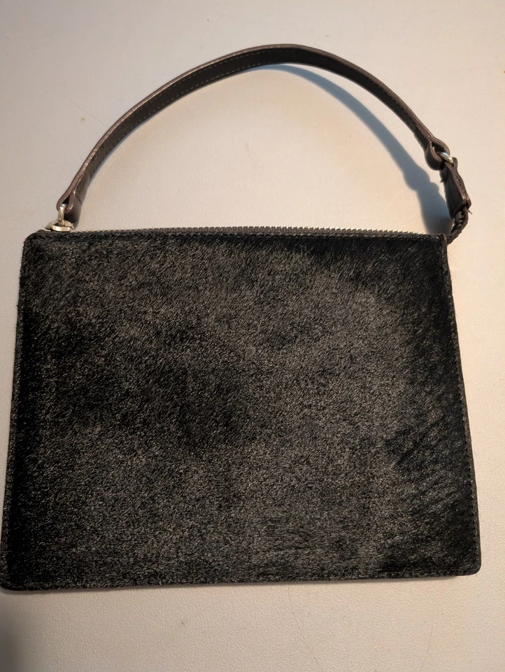 Ann Taylor loft wristlet /zip 小包/钱包 黑色 牛毛 — 第 1/4 张图片