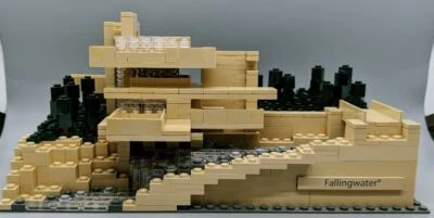 LEGO® Set 21005-1 - Fallingwater - Image 1 of 4