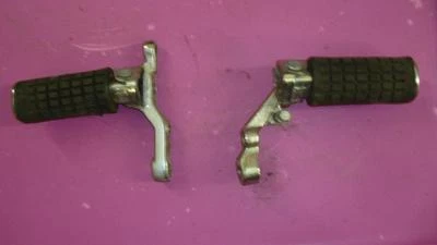 Honda CB550SC Nighthawk front foot pegs , 50630-ME4-000 / 50640-ME4-000 - Image 1 of 2