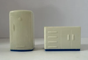 2 Stück Vintage 50er Jahre Plasco Toy USA weiß blau Küche Puppenhaus Möbel - Bild 1 von 4
