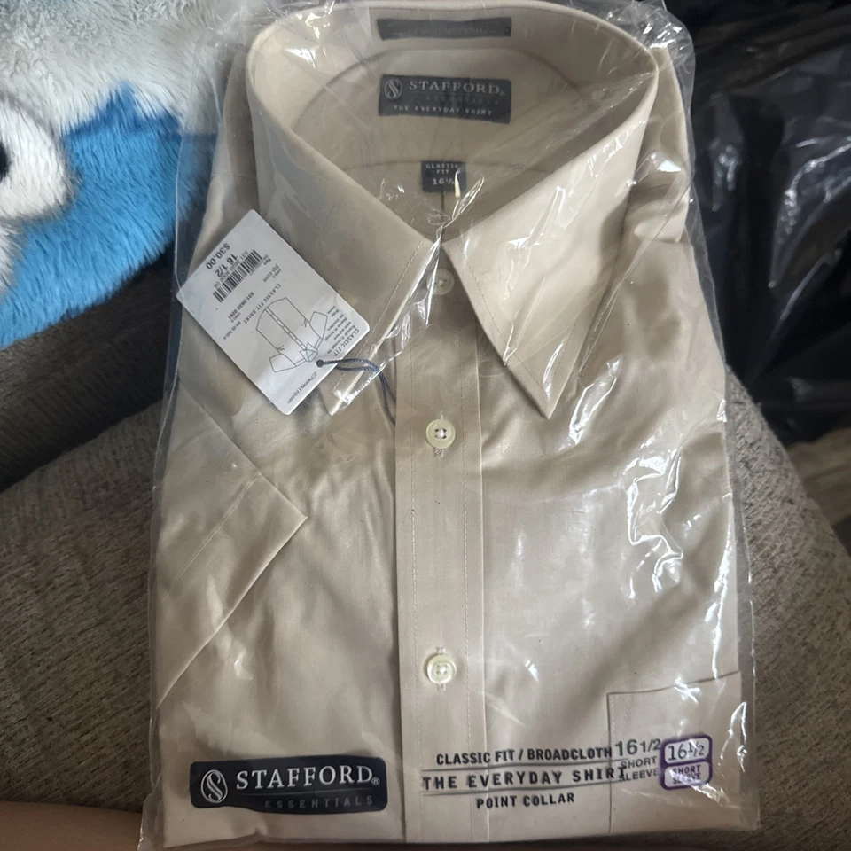 Nuevo con etiquetas Stafford Essentials Classic Fit 16 1/2 Bronceado Manga Corta Foto 1 de 4