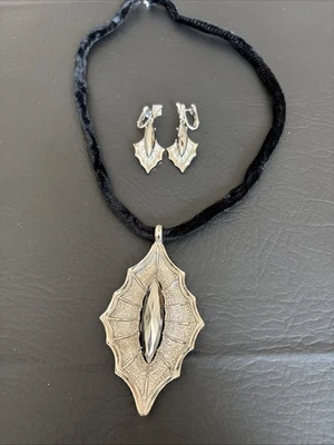 Vintage 70's Celebrity Gems Silver Tone Necklace and Earring Set - Image 1 of 4