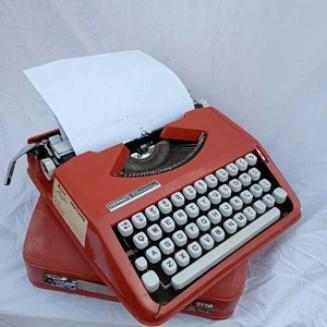 Hermes Baby Manual Typewriter SPANISH LAYOUT w Case Orange Ding Sound Antique - Picture 1 of 24