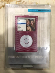 Belkin Micro Grip für iPod Classic 80GB F8Z256 rot  - Bild 1 von 2