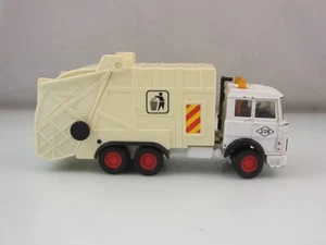 Matchbox Super Kings K-133 Iveco Garbage Truck 1986 Model White Vintage - Picture 1 of 12