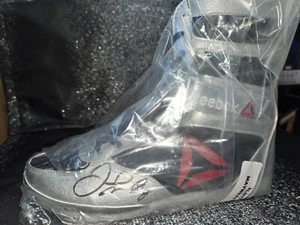 Floyd Mayweather Autographed Reebok Boxing Shoe Left Beckett BAS - Picture 1 of 6