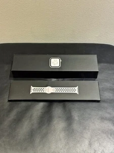 Apple Watch Nike Series 4 and Sport Band Empty Boxes ONLY | Watch NOT Included - Zdjęcie 1 z 1