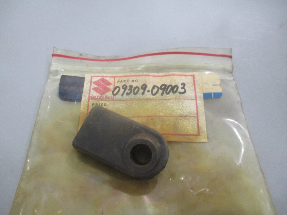 Nuevo de Lote Antiguo Suzuki OEM Ojal 1975-1977 TS75 1971-1974 TS50 1969 AC100 AS50 09309-09003 Foto 1 de 1