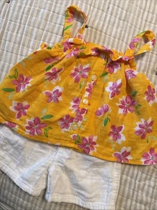 Pantalones cortos sin mangas de lino azul marino 4T amarillos florales de verano para niñas pequeñas - Imagen 1 de 8