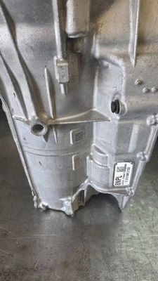 Caja de transmisión Cadillac/Chevy/GMC 8L45 2016-UP 24282191 Foto 1 de 4