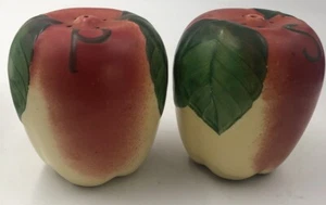 Pair of Vintage Large Apple Salt and Pepper Shakers - Picture 1 of 7