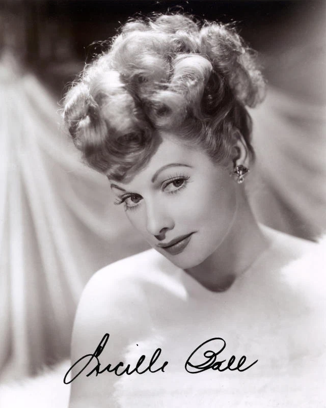 1940/50S AUTOGRAFIADO 8X10 FIRMADO POR LUCILLE BALL GLAMOROSO REIMPRESIÓN DE FOTO Foto 1 de 1