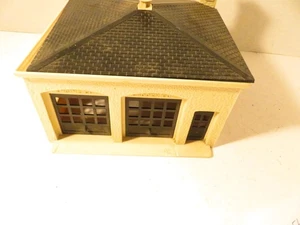 0/027 BUILDING - VINTAGE PLASTICVILLE POLICE STATION KIT - GLUED- GOOD- SH - Picture 1 of 4