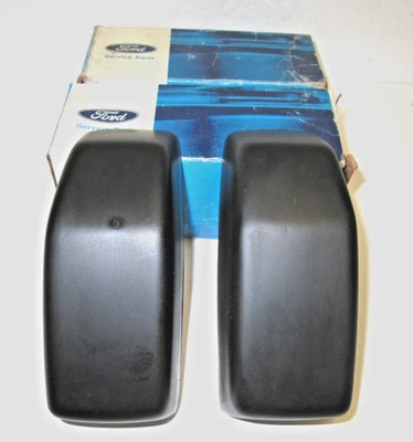 NOS 73 Mercury Capri Bumper Guard Pads D3RY-17A812-A - Imagem 1 de 4