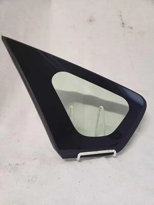 Toyota Prius 2012 cuarto de cristal trasero del lado del conductor; 6272047031 Foto 1 de 4