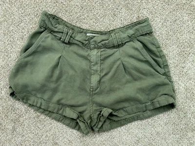 Pantalones cortos para mujer Abercrombie Fitch 28x2 verde oliva con puños Foto 1 de 4