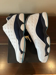 Air Jordan 13 Retro Low ‘Hornets’ - WHT/MTLLC SLVR-MDNGHT NVY-TROS - Picture 1 of 7