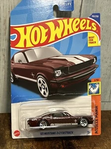 Hot Wheels Muscle Mania 65 Mustang 2+2 Fastback, Burgundy - Bild 1 von 15