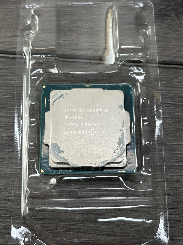 Procesador Intel Core i5-7600 (3,50 GHz a 4,10 GHz) LGA1151 - SOLO CPU Foto 1 de 2