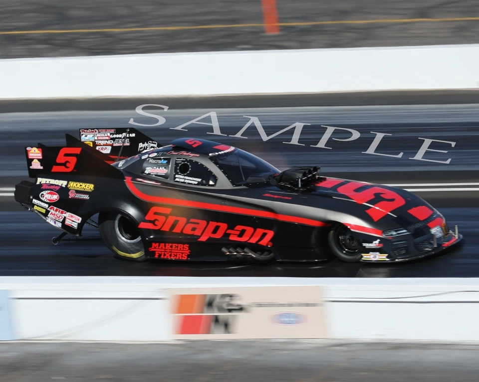 CRUZ PEDREGON 2025 HERRAMIENTAS A PRESIÓN COCHE DIVERTIDO FOTO BRILLANTE 8X10 #2AW Foto 1 de 1