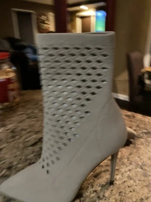 Botas altas de gamuza nude claro nuevas Foto 1 de 4