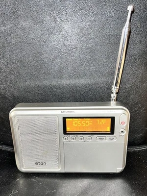 Radio Eton Grundig Executive Traveller III Foto 1 de 2
